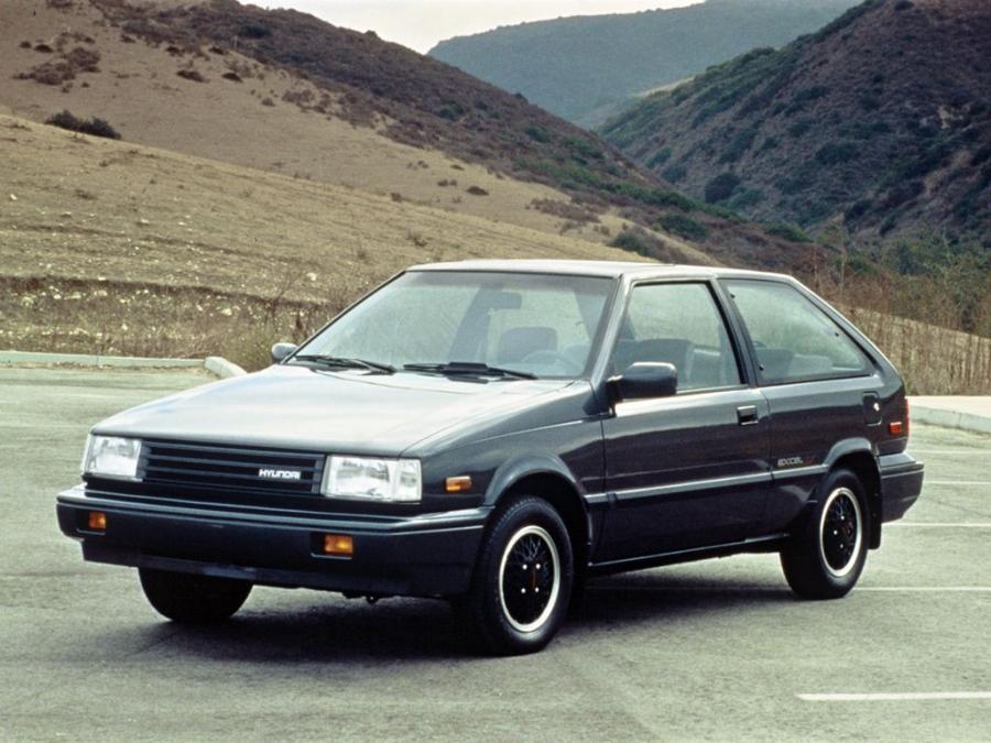 Hyundai Excel 3-Door 1987 года  (US) (фото 5 из 8)